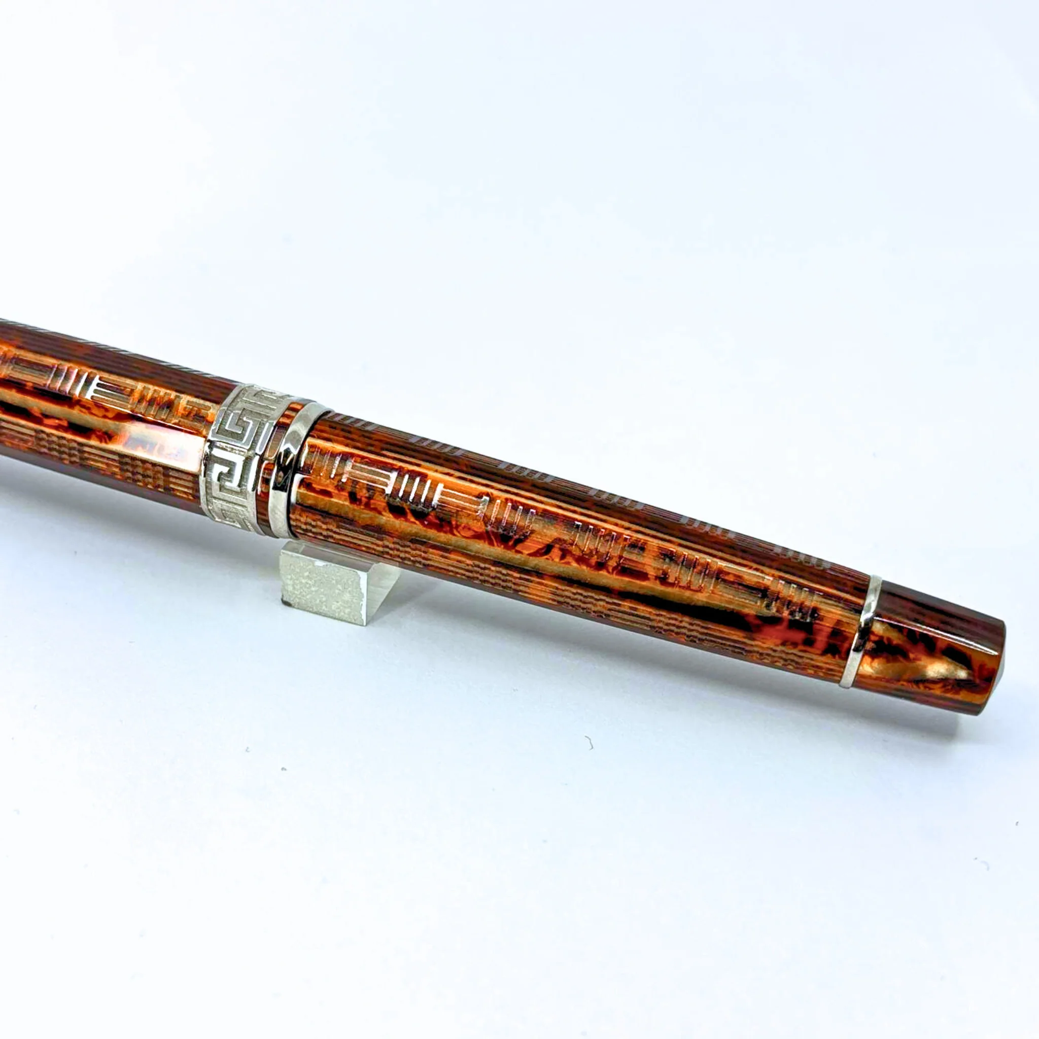 ASC Gladiator Medio Bespoke 2025 Arco Bronze Guilloche Rhodium Trim - Fountain Pen - Image 12