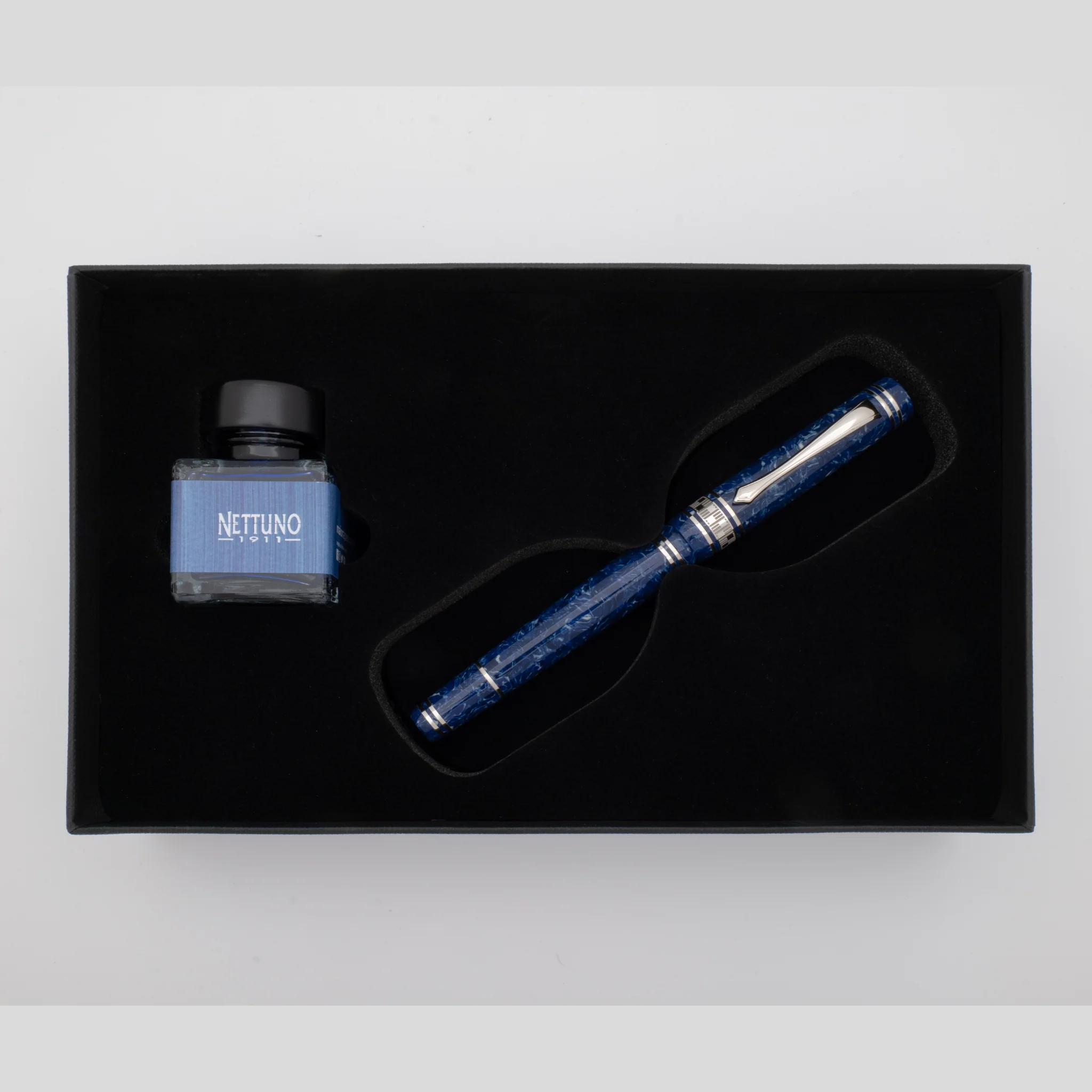Nettuno Superba Sapphire Blue LE - Fountain Pen - Image 5