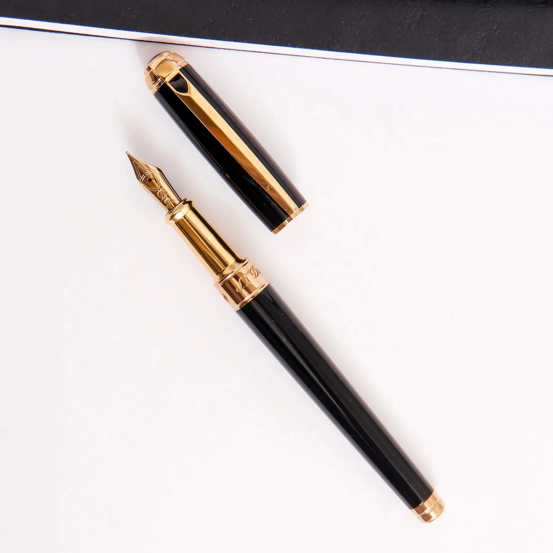 S.T. Dupont Line D Medium Black Gold - Image 6